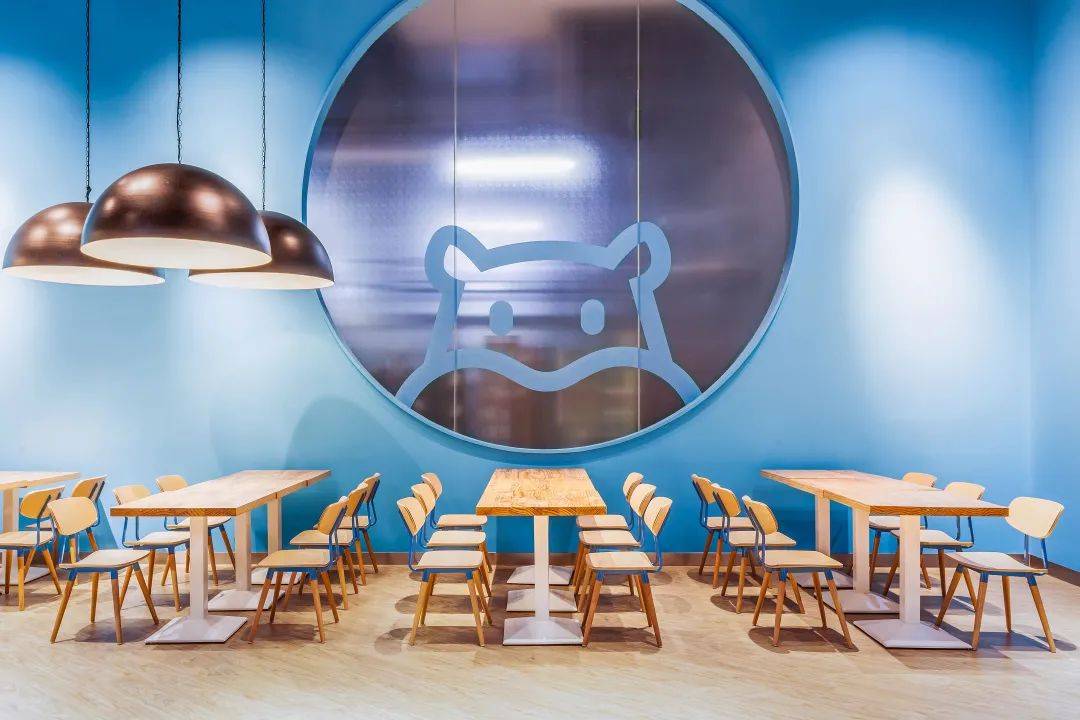 粤菜阿里巴巴盒马机器人餐厅，打造未来概念的餐饮空间设计