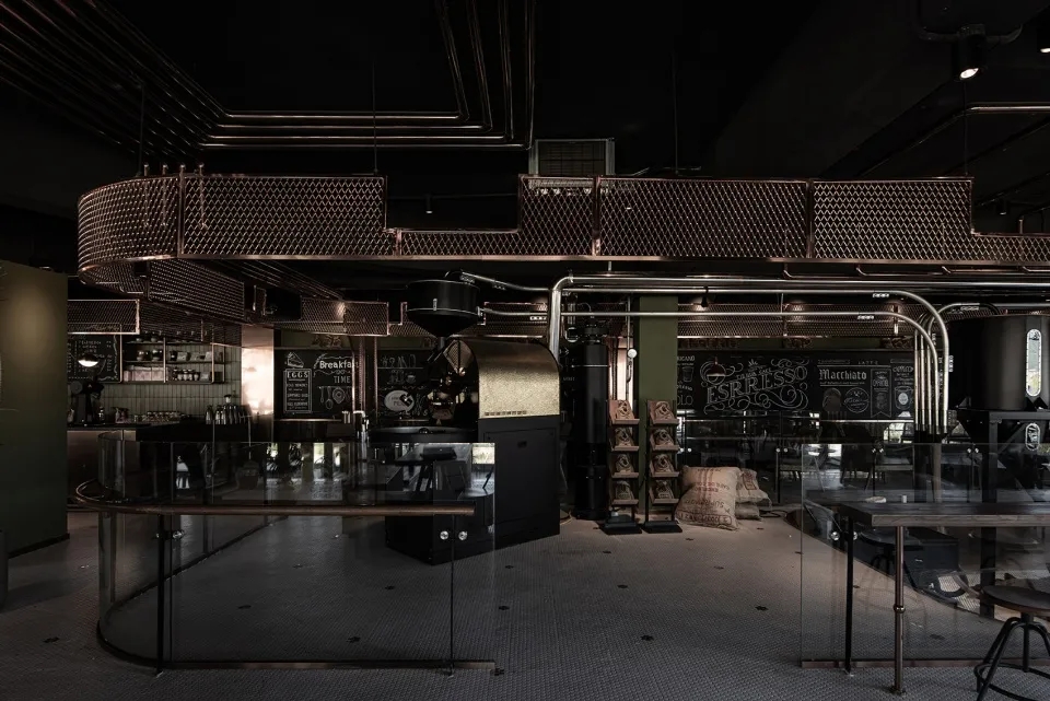 粤菜硬核的金属质感，让这个杭州餐饮空间设计绝了